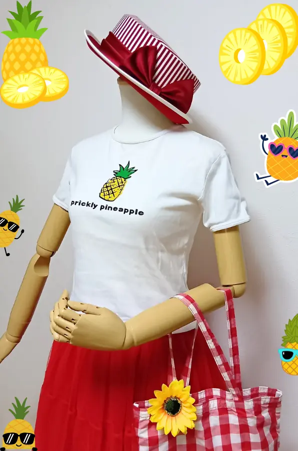 はっきりした赤白カジュアルコーデ